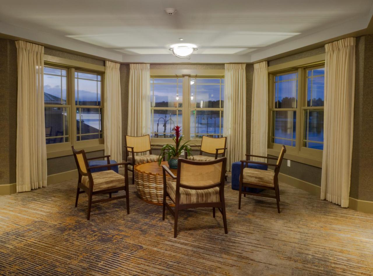 Chautauqua Harbor Hotel - Jamestown Celoron Eksteriør billede